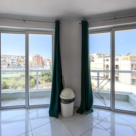 Hotel apartamentowy - Emmnic Court Msida