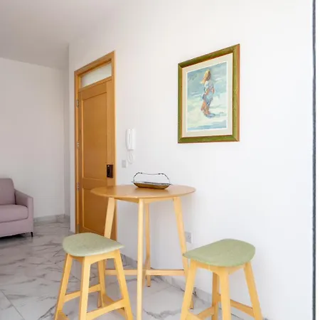 Ξενοδοχείο με διαμερίσματα - Emmnic Court Msida