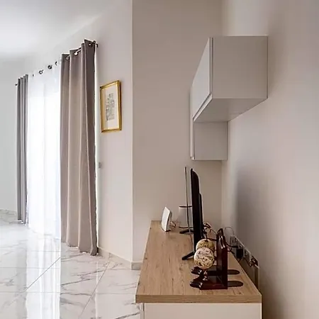 - Emmnic Court Msida
