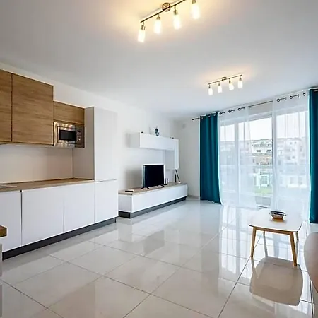 - Emmnic Court 4* Msida