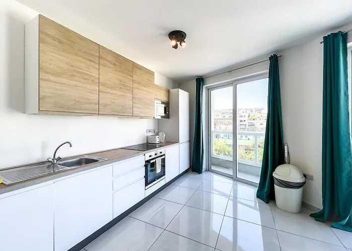 شقة فندقية - Emmnic Court 4*